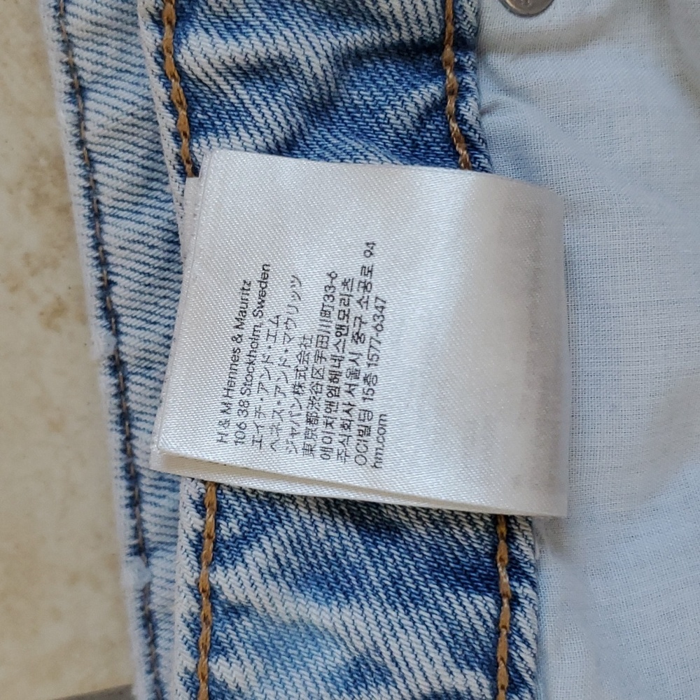 H&M Blue Denim Jeans Skirt Buttons sz 8 - Picture 9 of 9